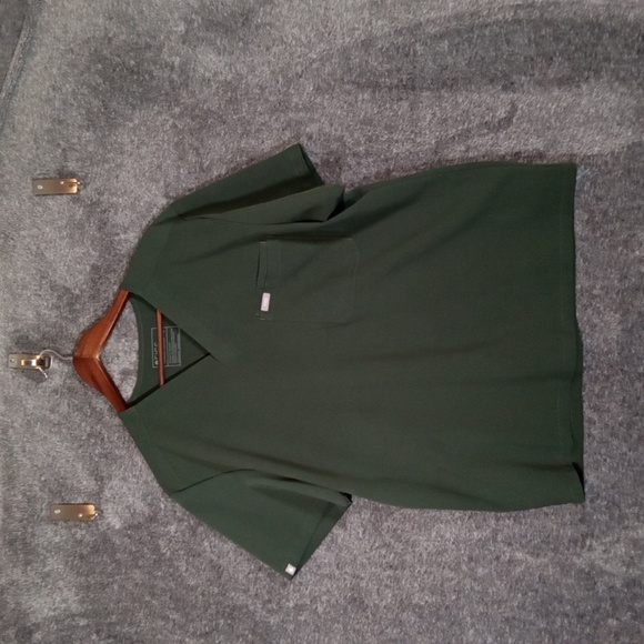 Figs Green Short Sleeve Tee with Crew Neck Lean Style Bonsai Color Size Xl Men - Picture 2 of 8